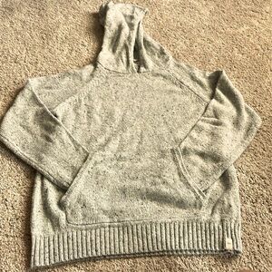 Grey sweater/sweatshirt